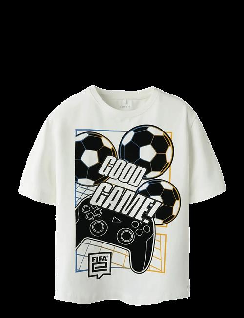 name it | Nkmocola Fifae Ss Nreg Top Box Vde | 116