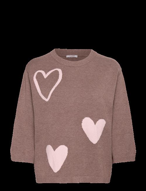Claire Woman | Cwpeace | 38