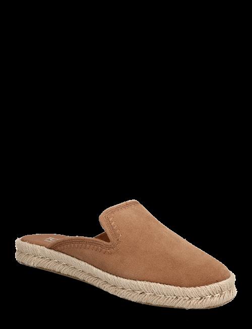 TOMS | Santiago Mule | 37