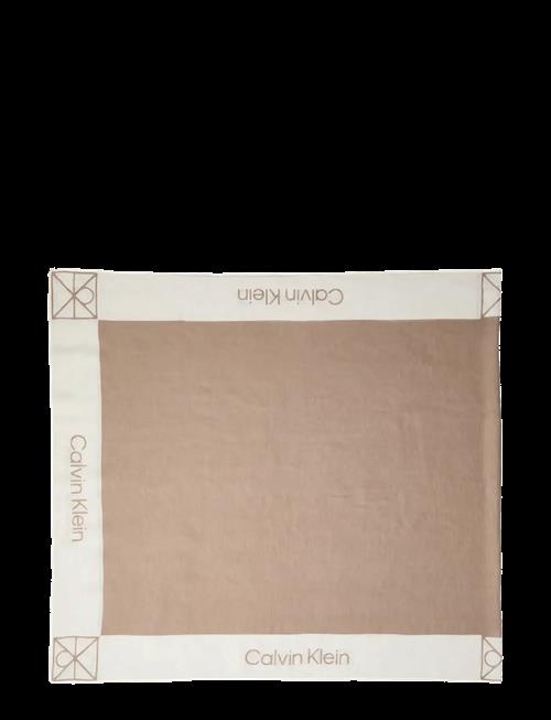 Calvin Klein | Linen Blend Emblem Pareo Scarf | ONE SIZE