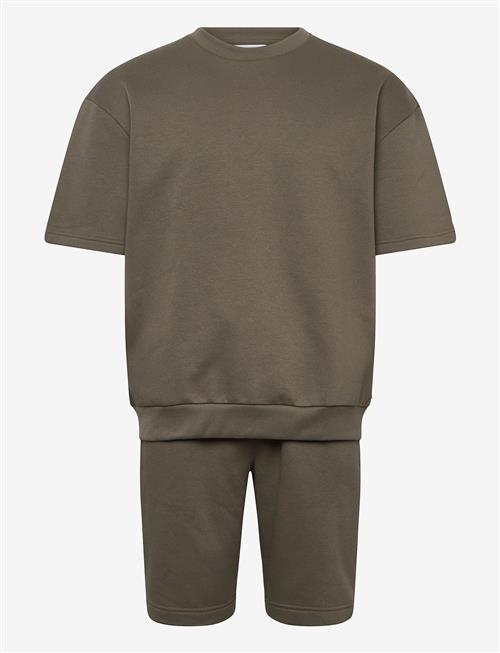 Lindbergh | Oversized S/S Sweatshirt+Shorts | XXL