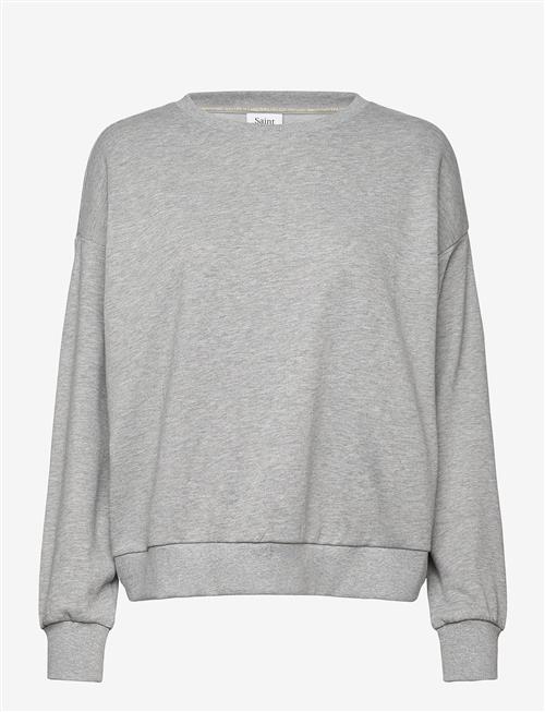 Se Saint Tropez | Lilaasz Sweatshirt | M hos Booztlet