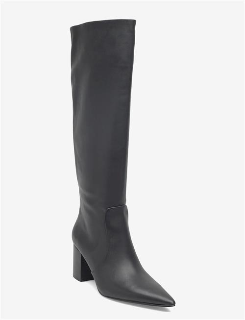 Steve Madden | Skyline | 37