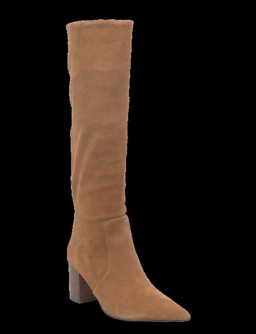Steve Madden | Skyline | 40
