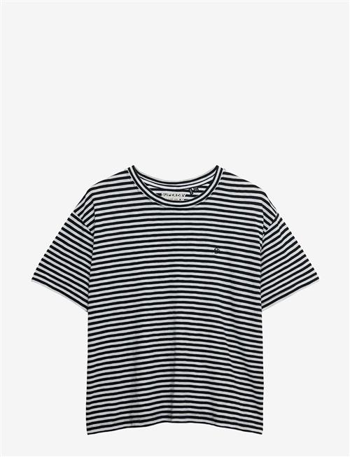Superdry | Studios Crew Tee | 16