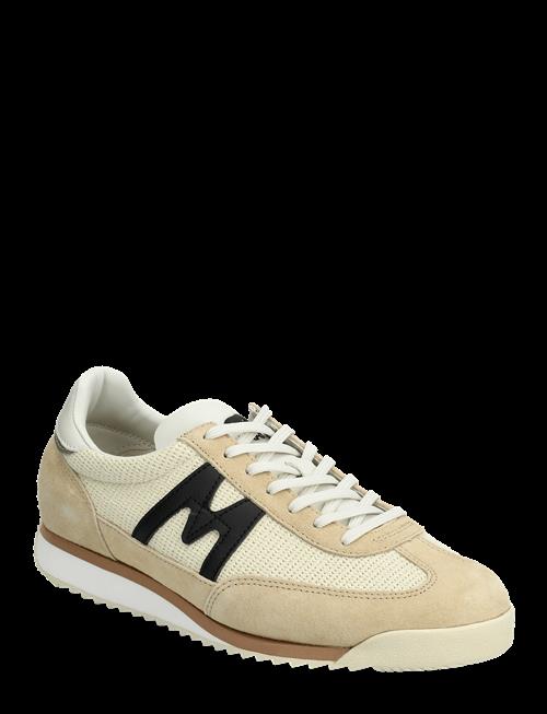 Karhu | Mestari 76-Boulder / Jet Black | 36