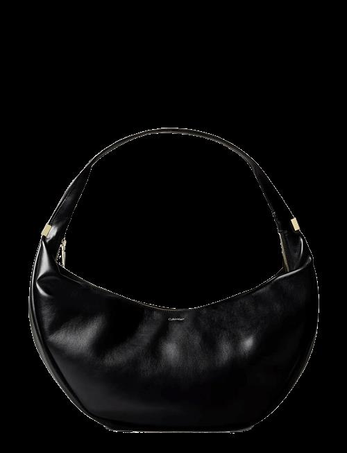 Calvin Klein | Pinched Soft Crescent Lg | ONE SIZE