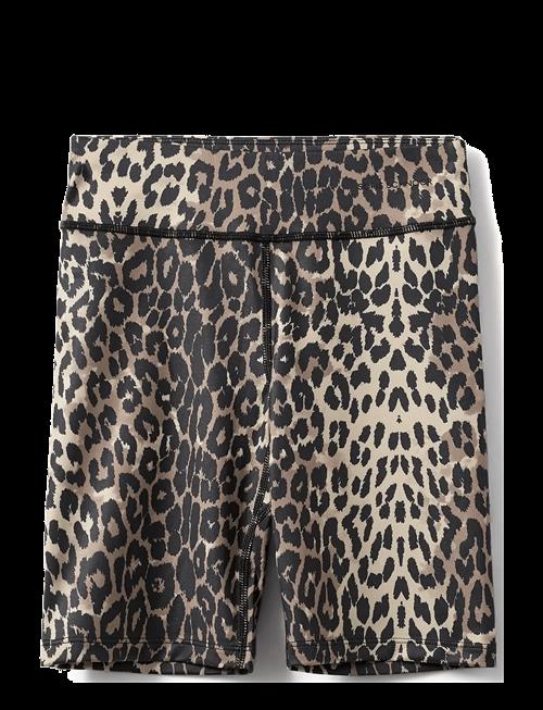 Sofie Schnoor Young | Avalasy Shorts | 152