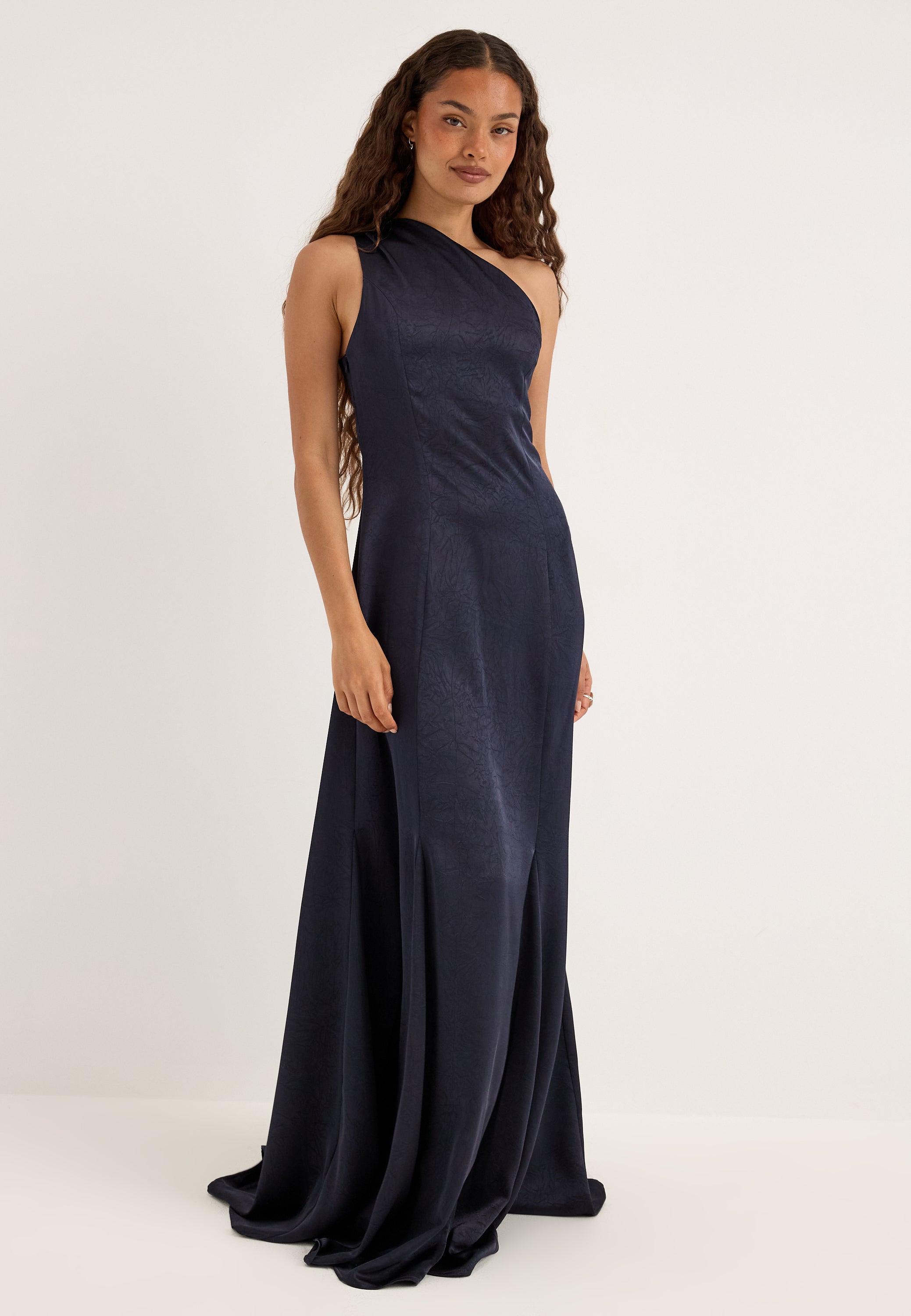 BUBBLEROOM OCCASION One Shoulder Satin Gown