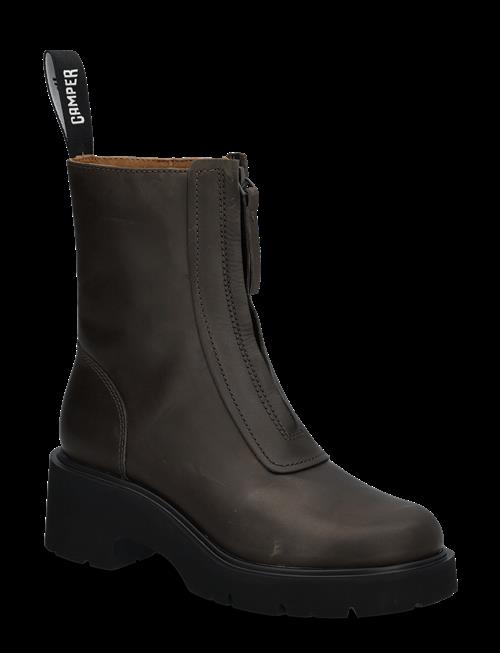 Camper | Milah | 38