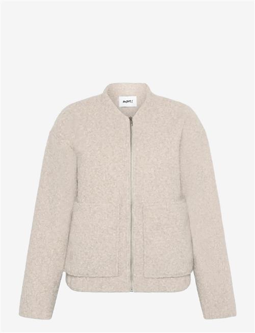 Moves | Fran Bomber 4331 | 38