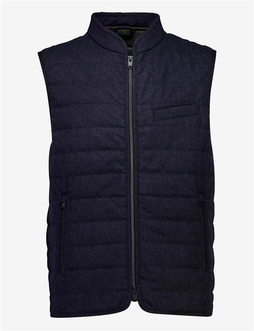 Lindbergh Black | Light Padded Zip Through Vest | M